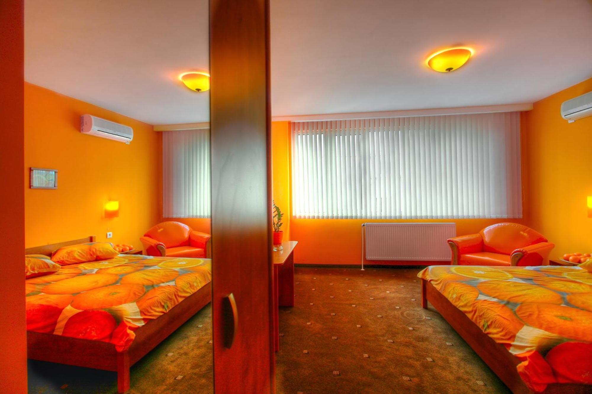 Family Hotel Mania Eski Zağra Dış mekan fotoğraf